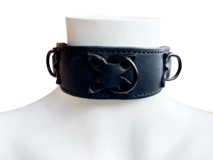 Leather BDSM collar with D-rings