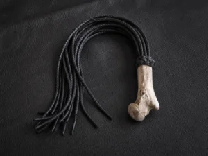 Důtky s kostěnou rukojetí